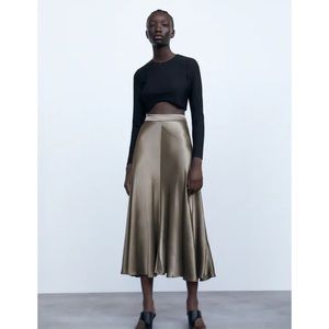 Zara satin effect midi skirt Large NWT
